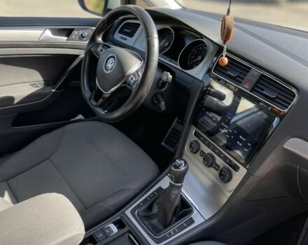 Белый Фольксваген Гольф, объемом двигателя 1.6 л и пробегом 255 тыс. км за 10900 $, фото 12 на Automoto.ua