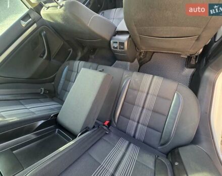 Белый Фольксваген Гольф, объемом двигателя 1.6 л и пробегом 238 тыс. км за 8450 $, фото 57 на Automoto.ua