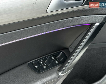 Белый Фольксваген Гольф, объемом двигателя 1.4 л и пробегом 284 тыс. км за 8500 $, фото 25 на Automoto.ua