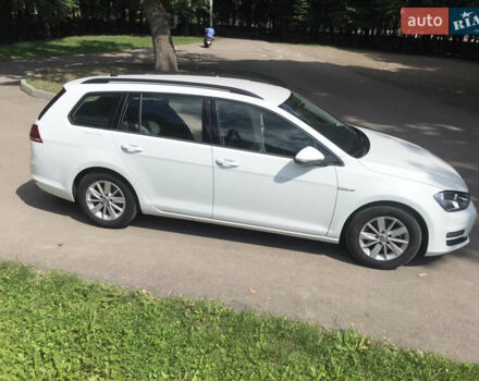 Белый Фольксваген Гольф, объемом двигателя 1.6 л и пробегом 210 тыс. км за 10000 $, фото 3 на Automoto.ua