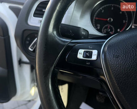 Белый Фольксваген Гольф, объемом двигателя 1.6 л и пробегом 268 тыс. км за 11000 $, фото 22 на Automoto.ua