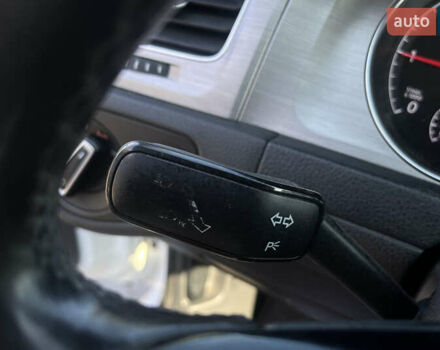 Белый Фольксваген Гольф, объемом двигателя 1.6 л и пробегом 268 тыс. км за 11000 $, фото 26 на Automoto.ua