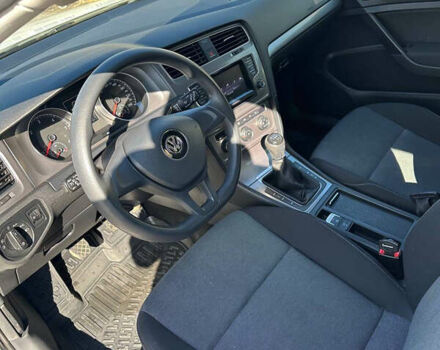 Белый Фольксваген Гольф, объемом двигателя 1.6 л и пробегом 203 тыс. км за 10500 $, фото 9 на Automoto.ua