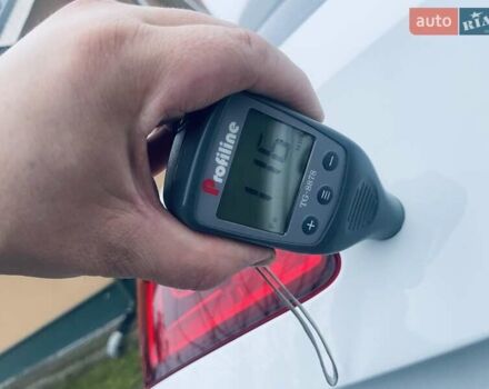 Белый Фольксваген Гольф, объемом двигателя 1.6 л и пробегом 216 тыс. км за 10900 $, фото 81 на Automoto.ua