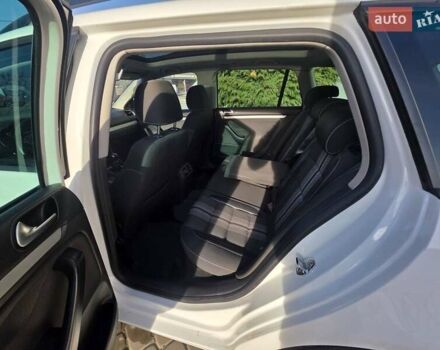 Белый Фольксваген Гольф, объемом двигателя 1.6 л и пробегом 238 тыс. км за 8450 $, фото 3 на Automoto.ua