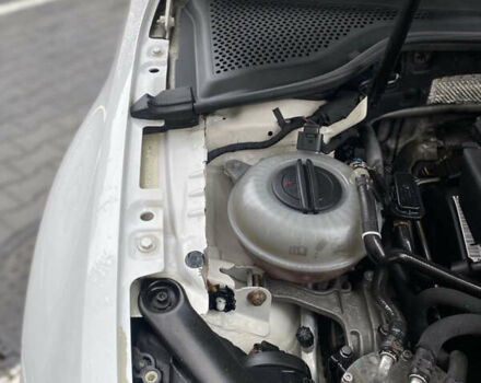 Белый Фольксваген Гольф, объемом двигателя 1.6 л и пробегом 275 тыс. км за 8700 $, фото 24 на Automoto.ua