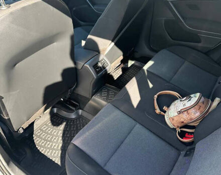 Белый Фольксваген Гольф, объемом двигателя 1.6 л и пробегом 203 тыс. км за 10500 $, фото 11 на Automoto.ua