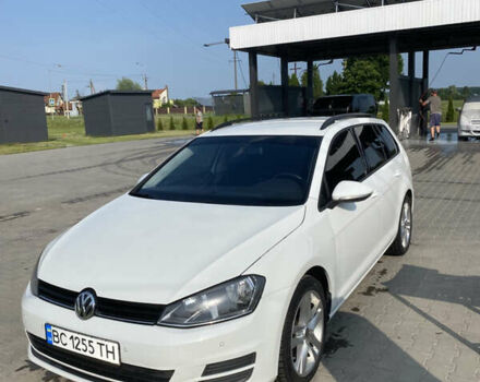 Белый Фольксваген Гольф, объемом двигателя 1.6 л и пробегом 277 тыс. км за 9500 $, фото 1 на Automoto.ua