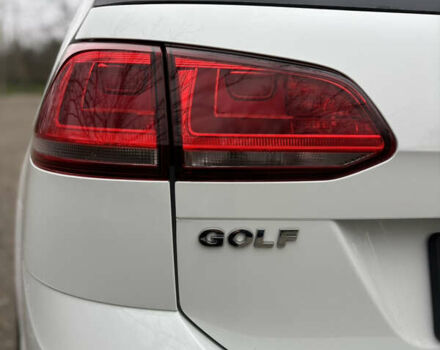 Білий Фольксваген Гольф, об'ємом двигуна 1.6 л та пробігом 220 тис. км за 11000 $, фото 14 на Automoto.ua