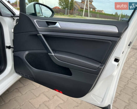 Білий Фольксваген Гольф, об'ємом двигуна 2 л та пробігом 207 тис. км за 13500 $, фото 21 на Automoto.ua