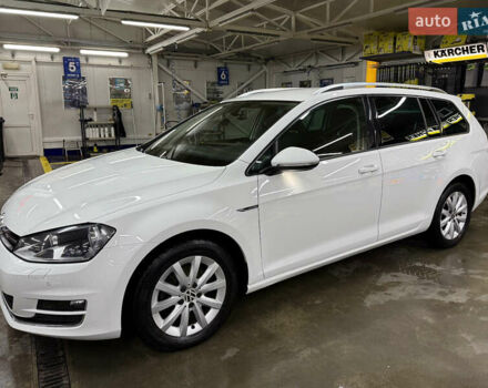 Белый Фольксваген Гольф, объемом двигателя 1.6 л и пробегом 285 тыс. км за 10800 $, фото 24 на Automoto.ua