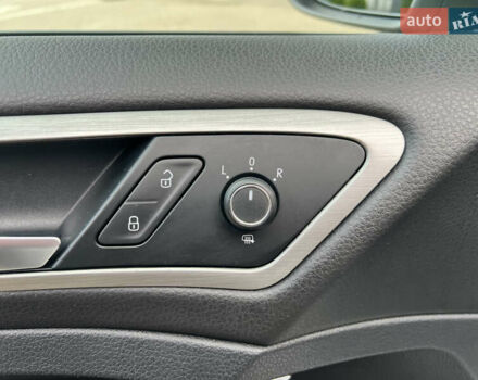 Білий Фольксваген Гольф, об'ємом двигуна 2 л та пробігом 207 тис. км за 13500 $, фото 34 на Automoto.ua