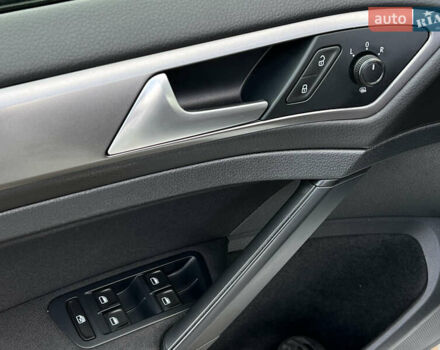 Білий Фольксваген Гольф, об'ємом двигуна 1.6 л та пробігом 195 тис. км за 11799 $, фото 13 на Automoto.ua