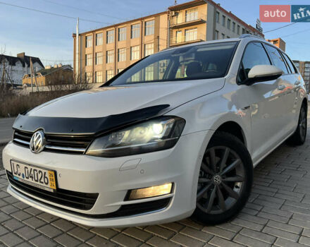 Белый Фольксваген Гольф, объемом двигателя 1.6 л и пробегом 240 тыс. км за 11600 $, фото 5 на Automoto.ua