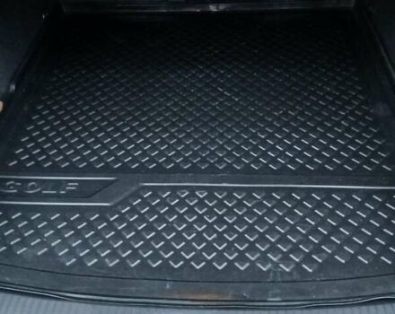 Белый Фольксваген Гольф, объемом двигателя 1.6 л и пробегом 208 тыс. км за 10000 $, фото 8 на Automoto.ua