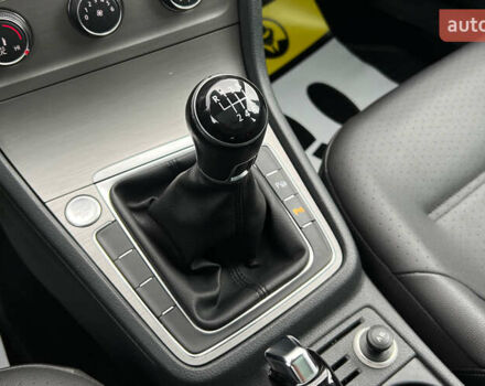 Білий Фольксваген Гольф, об'ємом двигуна 1.97 л та пробігом 53 тис. км за 16700 $, фото 16 на Automoto.ua