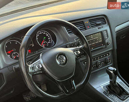 Белый Фольксваген Гольф, объемом двигателя 1.6 л и пробегом 240 тыс. км за 11600 $, фото 49 на Automoto.ua