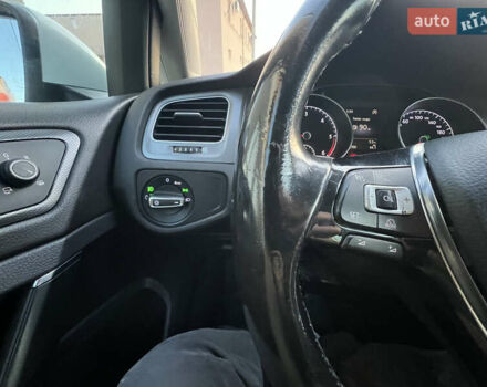 Белый Фольксваген Гольф, объемом двигателя 1.6 л и пробегом 241 тыс. км за 11600 $, фото 78 на Automoto.ua