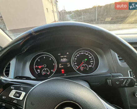 Белый Фольксваген Гольф, объемом двигателя 1.6 л и пробегом 240 тыс. км за 11600 $, фото 75 на Automoto.ua