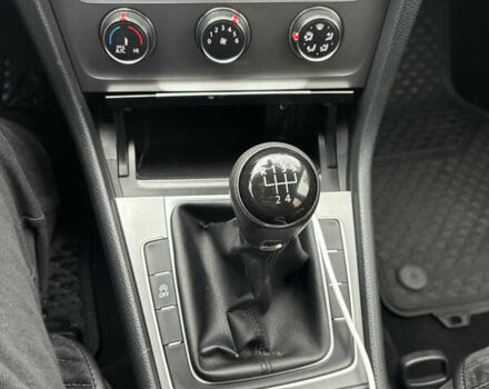 Білий Фольксваген Гольф, об'ємом двигуна 1.6 л та пробігом 220 тис. км за 11000 $, фото 24 на Automoto.ua