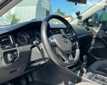 Білий Фольксваген Гольф, об'ємом двигуна 1.6 л та пробігом 268 тис. км за 10590 $, фото 16 на Automoto.ua