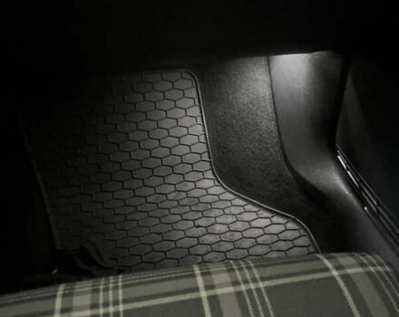 Белый Фольксваген Гольф, объемом двигателя 1.97 л и пробегом 245 тыс. км за 16490 $, фото 40 на Automoto.ua