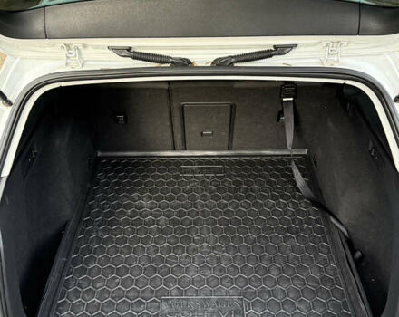 Белый Фольксваген Гольф, объемом двигателя 2 л и пробегом 250 тыс. км за 12450 $, фото 12 на Automoto.ua