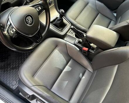 Белый Фольксваген Гольф, объемом двигателя 1.97 л и пробегом 53 тыс. км за 16000 $, фото 11 на Automoto.ua