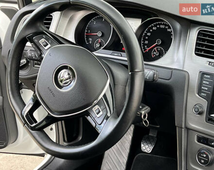 Білий Фольксваген Гольф, об'ємом двигуна 2 л та пробігом 207 тис. км за 13500 $, фото 19 на Automoto.ua