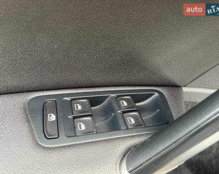 Білий Фольксваген Гольф, об'ємом двигуна 2 л та пробігом 207 тис. км за 13500 $, фото 35 на Automoto.ua