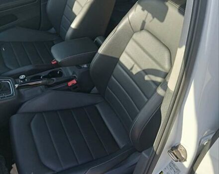 Белый Фольксваген Гольф, объемом двигателя 1.8 л и пробегом 133 тыс. км за 14800 $, фото 24 на Automoto.ua