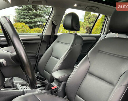 Білий Фольксваген Гольф, об'ємом двигуна 1.97 л та пробігом 53 тис. км за 16700 $, фото 8 на Automoto.ua