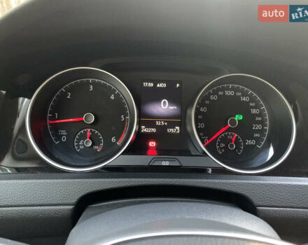 Белый Фольксваген Гольф, объемом двигателя 1.97 л и пробегом 240 тыс. км за 12900 $, фото 13 на Automoto.ua