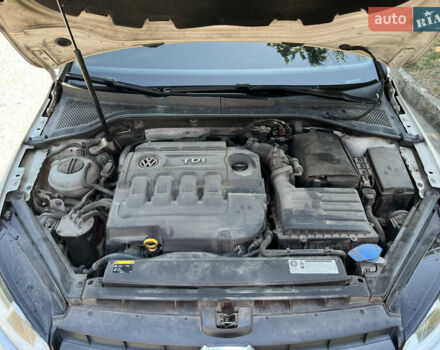 Білий Фольксваген Гольф, об'ємом двигуна 1.6 л та пробігом 290 тис. км за 10500 $, фото 21 на Automoto.ua