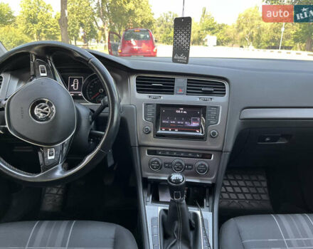 Білий Фольксваген Гольф, об'ємом двигуна 1.6 л та пробігом 290 тис. км за 10500 $, фото 19 на Automoto.ua