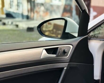 Белый Фольксваген Гольф, объемом двигателя 1.97 л и пробегом 53 тыс. км за 16000 $, фото 20 на Automoto.ua