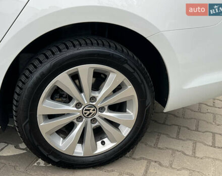 Білий Фольксваген Гольф, об'ємом двигуна 2 л та пробігом 207 тис. км за 13500 $, фото 11 на Automoto.ua