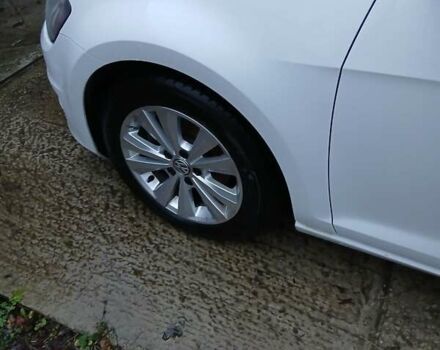 Белый Фольксваген Гольф, объемом двигателя 1.6 л и пробегом 208 тыс. км за 10000 $, фото 2 на Automoto.ua