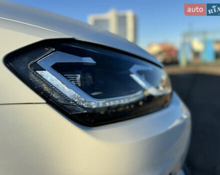 Белый Фольксваген Гольф, объемом двигателя 1.97 л и пробегом 177 тыс. км за 11800 $, фото 16 на Automoto.ua