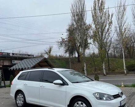 Белый Фольксваген Гольф, объемом двигателя 1.6 л и пробегом 263 тыс. км за 9900 $, фото 5 на Automoto.ua