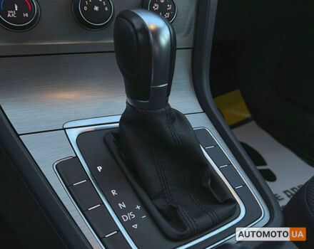 Белый Фольксваген Гольф, объемом двигателя 1.8 л и пробегом 108 тыс. км за 11300 $, фото 14 на Automoto.ua