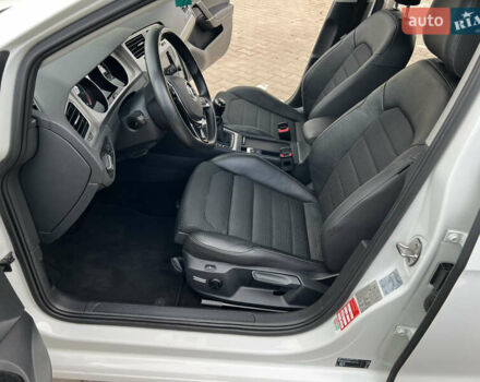 Білий Фольксваген Гольф, об'ємом двигуна 2 л та пробігом 207 тис. км за 13500 $, фото 36 на Automoto.ua