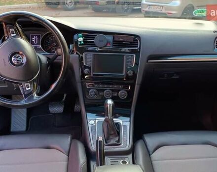 Фольксваген Гольф 2015 у Дніпро (Дніпропетровську) на Automoto.ua Білий Фольксваген Гольф, об'ємом двигуна 1.97 л та пробігом 176 тис. км за 15000 $, фото 55 на Automoto.ua