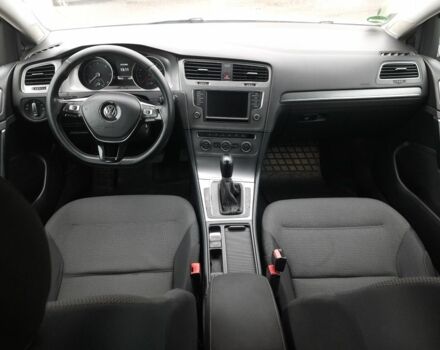 Білий Фольксваген Гольф, об'ємом двигуна 1.6 л та пробігом 244 тис. км за 8500 $, фото 13 на Automoto.ua