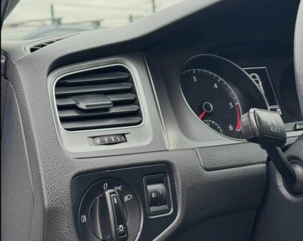 Белый Фольксваген Гольф, объемом двигателя 1.6 л и пробегом 260 тыс. км за 9650 $, фото 5 на Automoto.ua