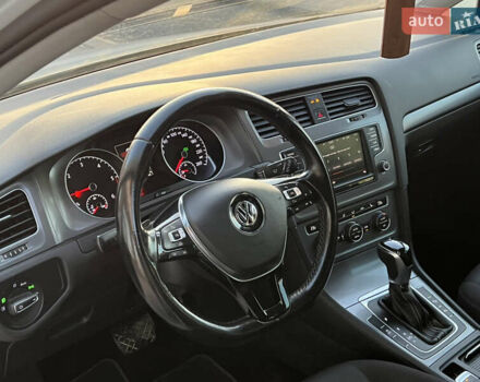 Белый Фольксваген Гольф, объемом двигателя 1.6 л и пробегом 241 тыс. км за 11600 $, фото 47 на Automoto.ua