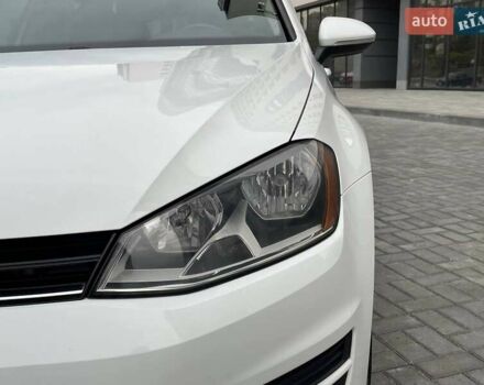 Фольксваген Гольф 2015 в Днепре (Днепропетровске) на Automoto.ua Белый Фольксваген Гольф, объемом двигателя 1.97 л и пробегом 197 тыс. км за 12900 $, фото 1 на Automoto.ua