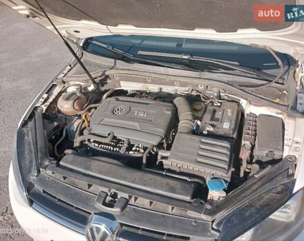 Белый Фольксваген Гольф, объемом двигателя 1.8 л и пробегом 133 тыс. км за 14800 $, фото 11 на Automoto.ua