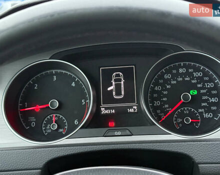 Белый Фольксваген Гольф, объемом двигателя 1.97 л и пробегом 204 тыс. км за 11500 $, фото 4 на Automoto.ua