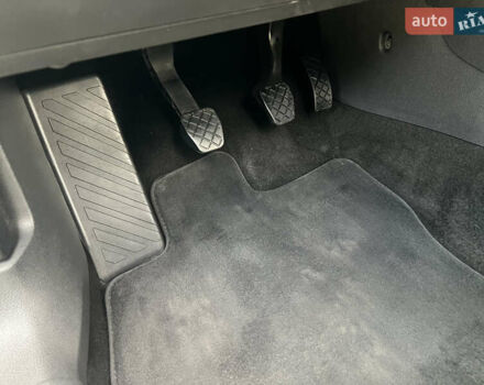 Білий Фольксваген Гольф, об'ємом двигуна 2 л та пробігом 207 тис. км за 13500 $, фото 42 на Automoto.ua